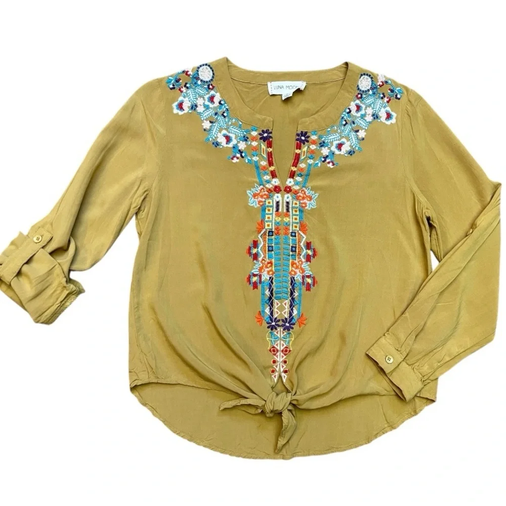 Bohemian Anthropologie Embroidered Top